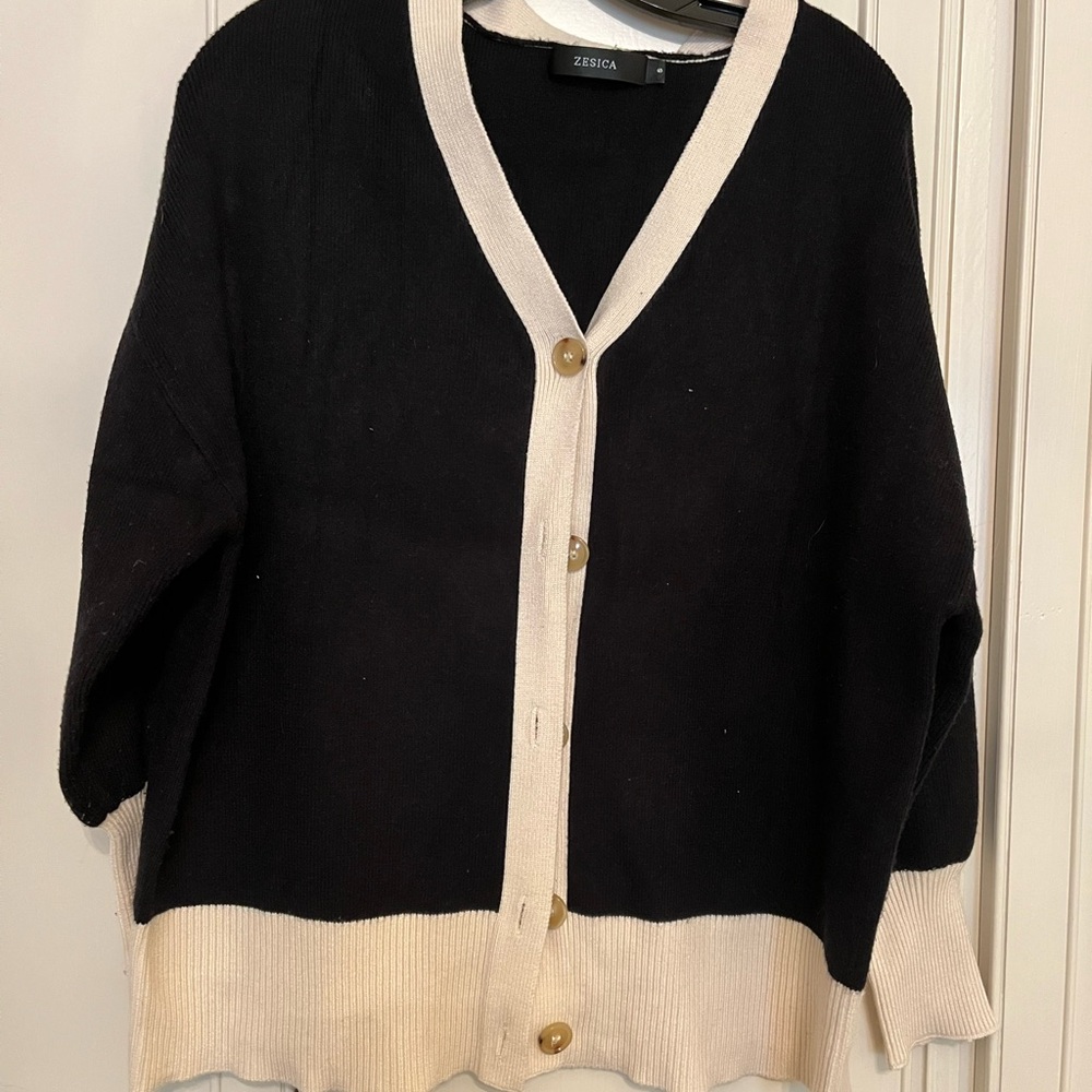 Black and Cream Women's Sweater
